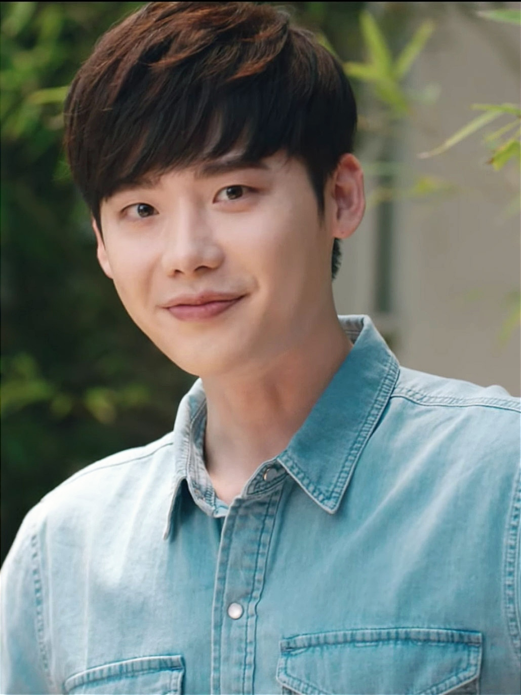 LEE JONG-SUK